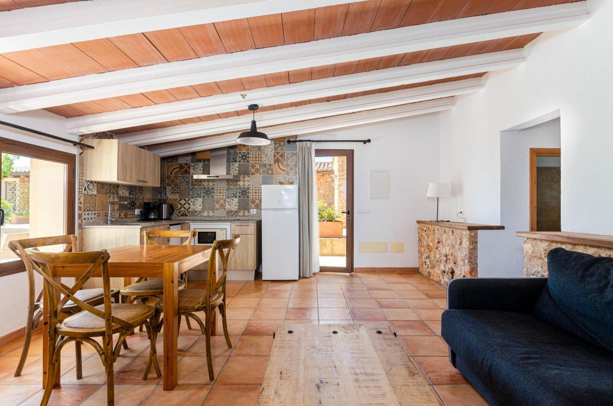Yourhouse Porreti El Galliner *